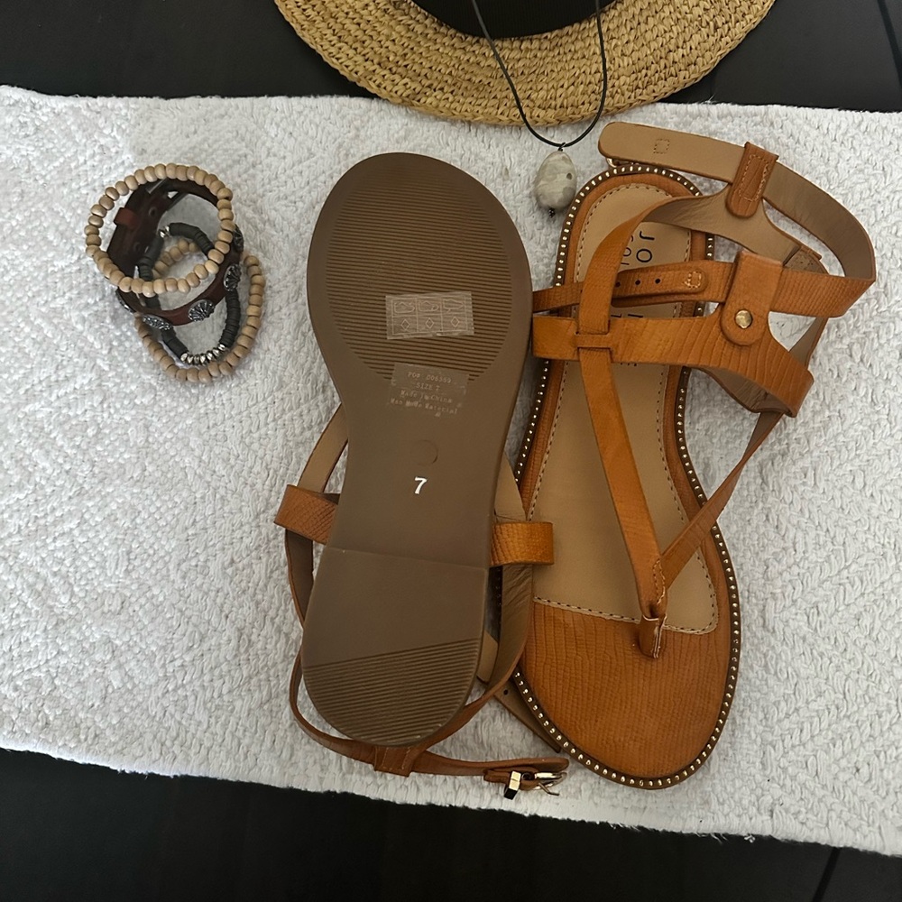 Stylish Tan Sandals for Women